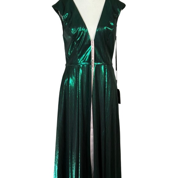 Mac Duggal Formal Green Cap Sleeve Deep V High Slit Metallic Gown Size 6$398 NWT - Picture 3 of 8
